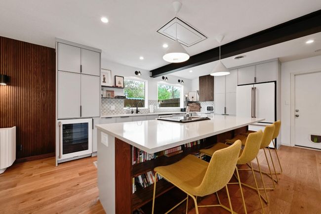 Windsor Park – A truly one-of-a-kind, custom-remodeled single-story home featuring four bedrooms, two living areas, and a dream chef’s kitchen. | Image 6