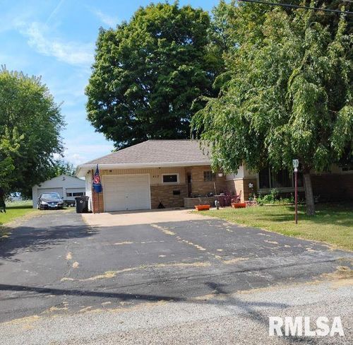 417 N Toepfer St, Tremont, IL, 61568-8139 | Card Image