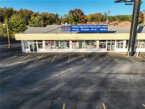 1751 Lincoln Hwy, N Versailles, PA, 15137-2558 | Card Image