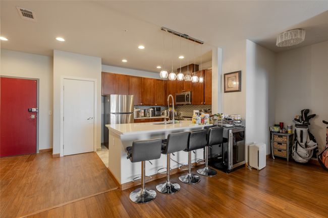 APT-2001 - 1220 W Trinity Mills Rd, Condo with 2 bedrooms, 2 bathrooms and null parking in Carrollton TX | Image 9