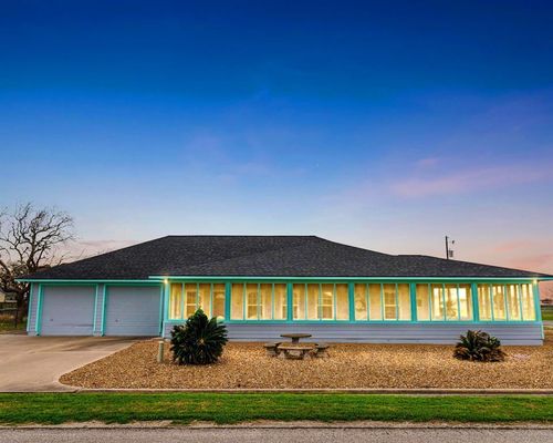 837 Wightman St, Matagorda, TX, 77457 | Card Image