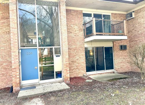 apt-204-1229 Island Dr, Ann Arbor, MI, 48105-2061 | Card Image