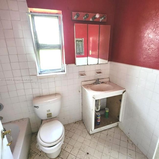 3250 Bacom Point Rd, House other with 5 bedrooms, 2 bathrooms and null parking in Pahokee FL | Image 12