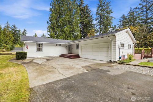 17209 45th St E, Lake Tapps, WA, 98391-9125 | Card Image