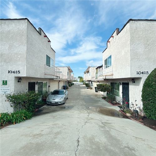 apt-2-10415 Mcvine Ave, Sunland, CA, 91040-3142 | Card Image