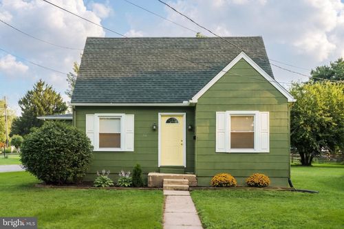 302 Park Cir, ELKTON, MD, 21921-5448 | Card Image