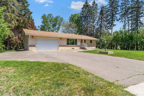 4336 Victoria St N, Shoreview, MN, 55126-2225 | Card Image
