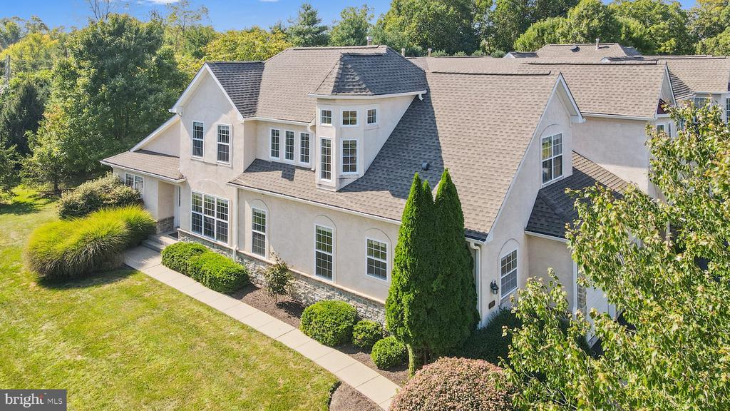 Old Barn Dr, West Chester, PA 19382