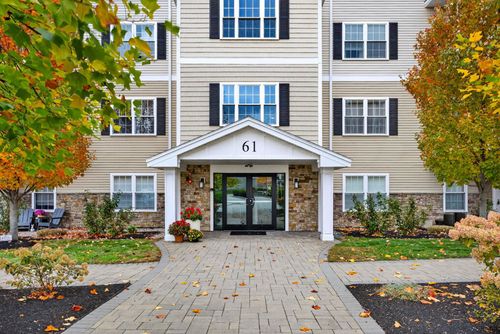unit-310-61 Acadia Ln, Exeter, NH, 03833-4931 | Card Image