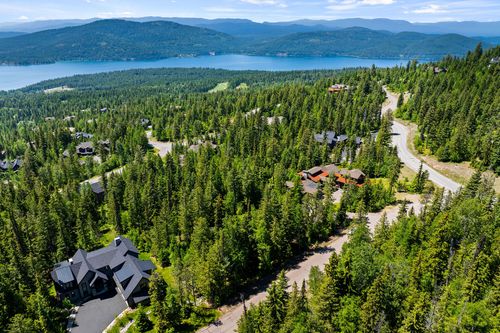 243 Woodland Star Cir, Whitefish, MT, 59937-7915 | Card Image