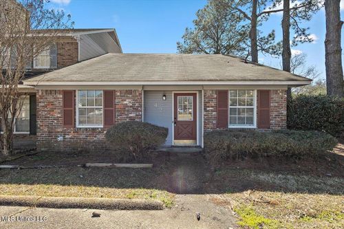 42 Meadowoods Terrace, Jackson, MS, 39211 | Card Image