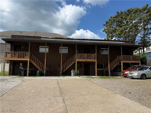3010 Camden Ave, Parkersburg, WV, 26101-5713 | Card Image