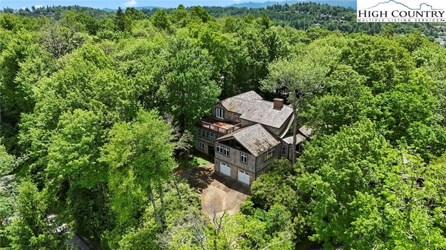 314 Mockingbird Ln, House other with 5 bedrooms, 5 bathrooms and null parking in Blowing Rock NC | Image 48