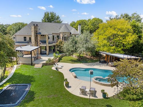 831 Simmons Ct, Southlake, TX, 76092-5556 | Card Image