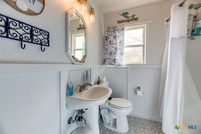 243 Magnolia Ave, House other with 3 bedrooms, 2 bathrooms and null parking in Aransas Pass TX | Image 14