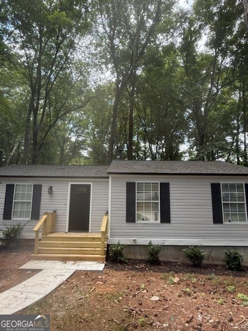 104 N Meade Dr, Peachtree City, GA, 30269-1016 | Card Image