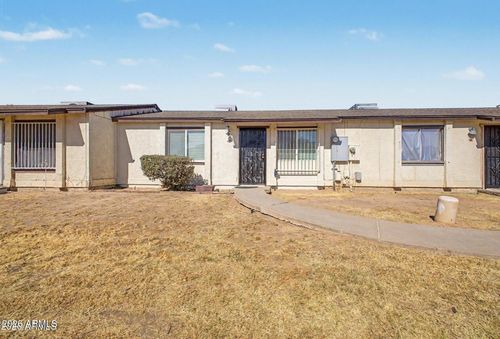 24-3120 N 67th Ln, Phoenix, AZ, 85033-4653 | Card Image