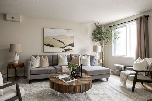 807-75 Weldrick Rd E, Richmond Hill, ON, L4C0H9 | Card Image