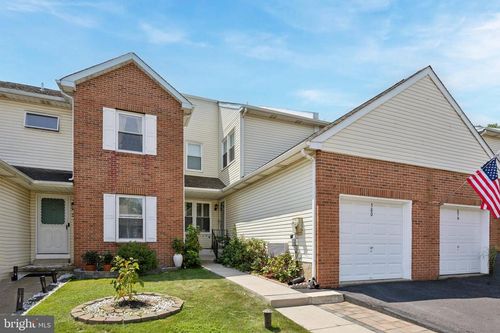 580 S Mount Vernon Cir, BENSALEM, PA, 19020-8215 | Card Image
