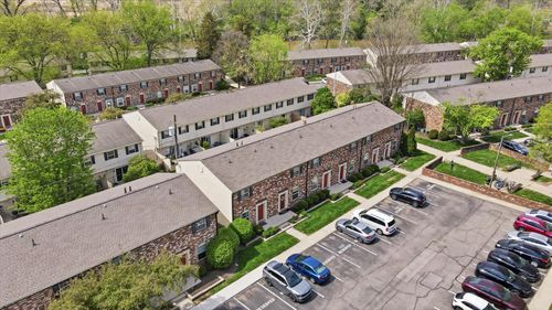 b-2565 Olde Hill Ct S, Columbus, OH, 43221-3634 | Card Image