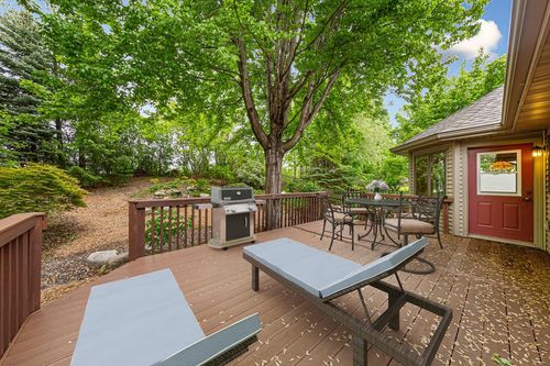 1508 Lockwood Dr, Northfield, MN, 55057-2363 | Card Image
