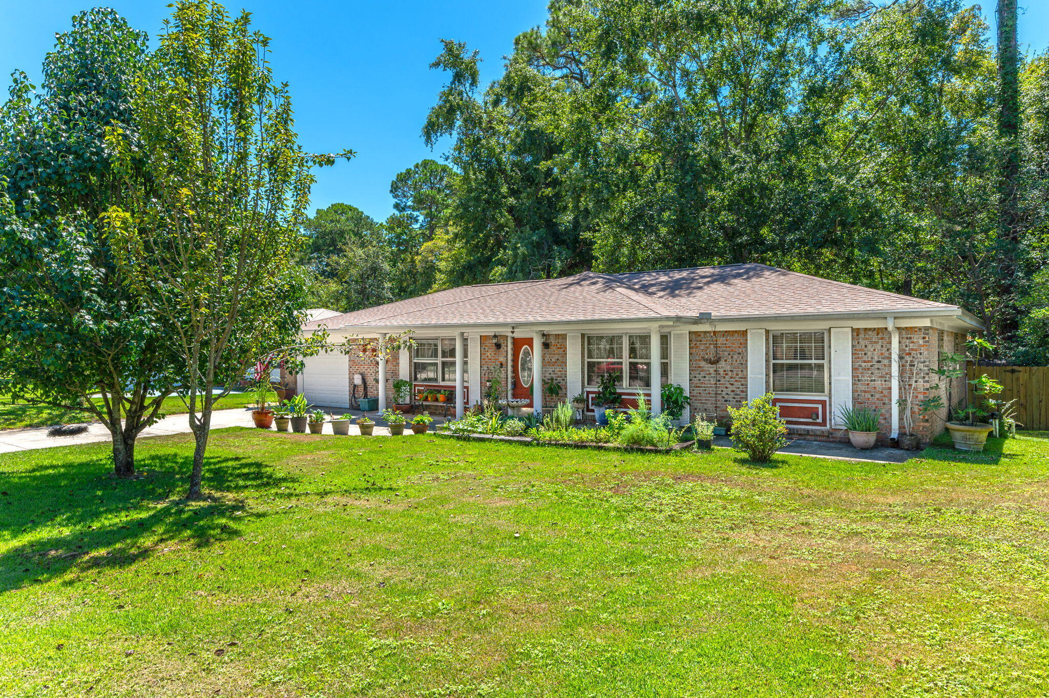 Pontevedra Ln, Niceville, FL 32578