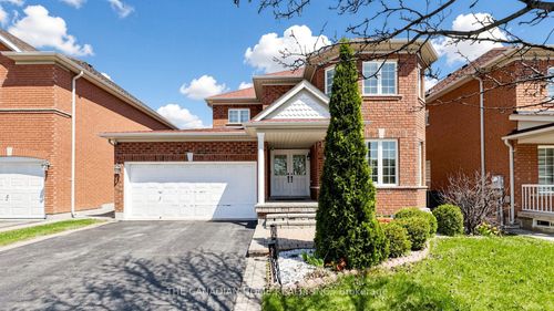 27 Wallaby Way, Brampton, ON, L6R3G1 | Card Image