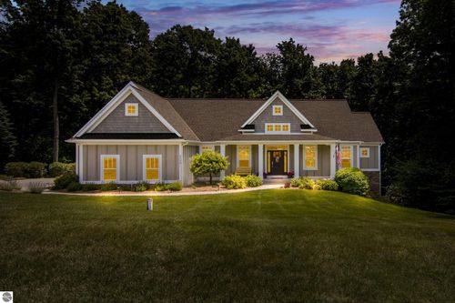 15-9390 E Summerfield Dr, Traverse City, MI, 49684-7538 | Card Image