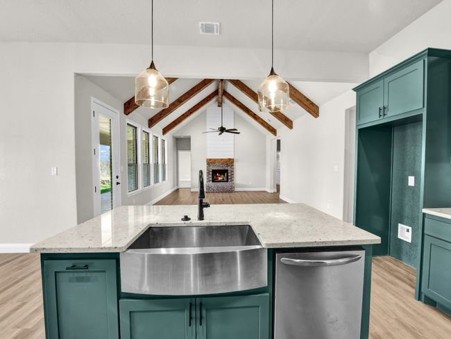 10008 Valley Oak Ct, House other with 4 bedrooms, 2 bathrooms and null parking in Springtown TX | Image 9