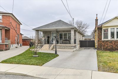 64 Juliet Cres, House other with 2 bedrooms, 2 bathrooms and 8 parking in York ON | Image 3