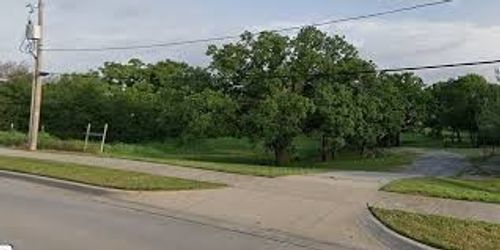 520 W Broad St, Mansfield, TX, 76063-1615 | Card Image