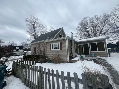 1120 W Oregon St, Lapeer, MI, 48446-1325 | Card Image