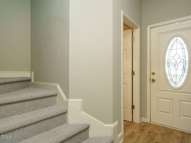 004-1280x960-foyer | Image 4