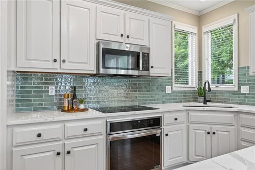 12704 W 138th Pl, Overland Park, KS, 66221-4141 | Card Image