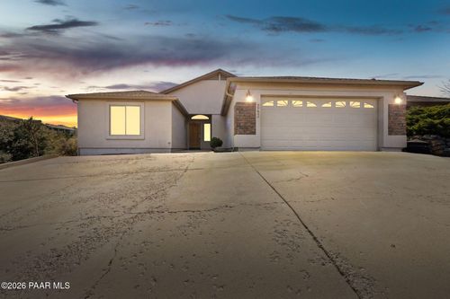 243 Lakewood Cir, Prescott, AZ, 86301-5499 | Card Image