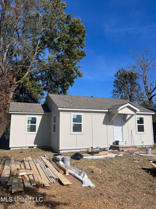 333 Spruce St, Clarksdale, MS, 38614-4045 | Card Image