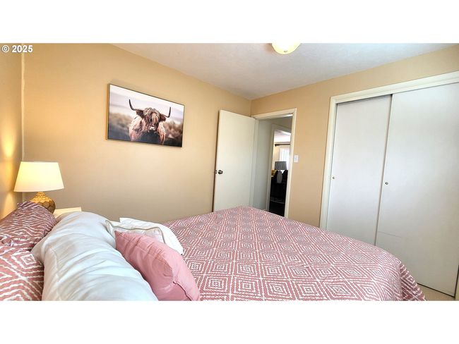 1400 W 40 Th Ave, House other with 3 bedrooms, 2 bathrooms and 1 parking in Eugene OR | Image 19