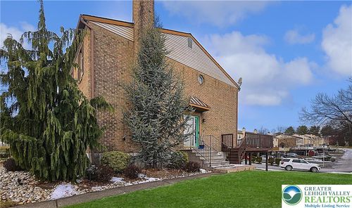 1391 Presidential Dr, Whitehall, PA, 18052-5059 | Card Image