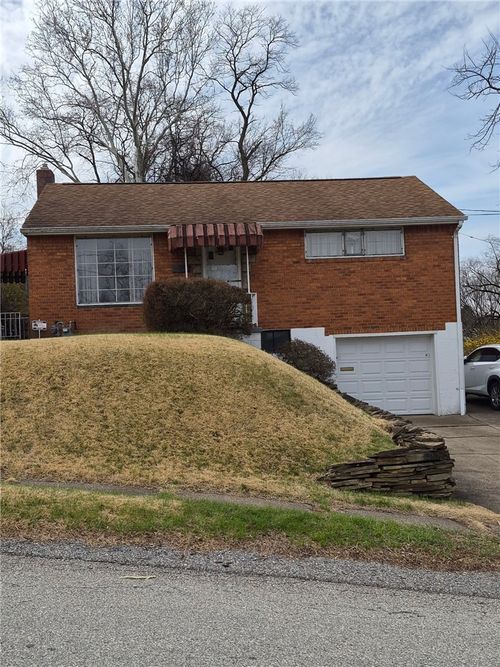 1022 Alquin St, Mckeesport, PA, 15133-3528 | Card Image