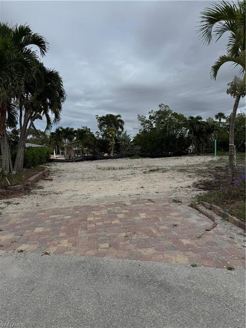 3111 Shell Mound Blvd, FORT MYERS BEACH, FL, 33931-3629 | Card Image