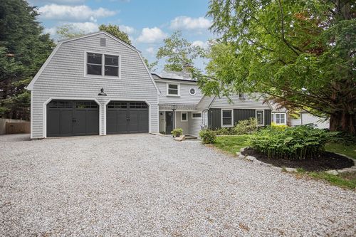 30 Standish Rd, Jamestown, RI, 02835-1290 | Card Image