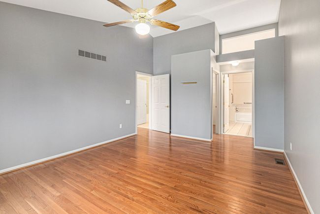 2250 Willow Tree Dr, Condo with 2 bedrooms, 3 bathrooms and null parking in Brighton MI | Image 10