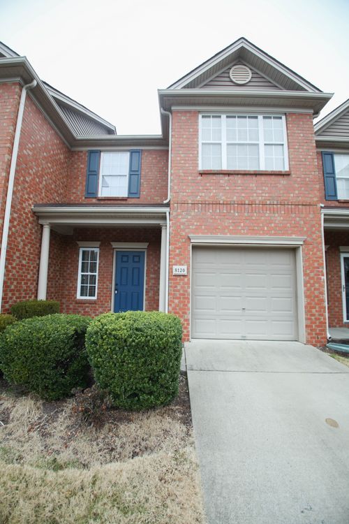 8120 Valley Oak Dr, Brentwood, TN, 37027-8359 | Card Image