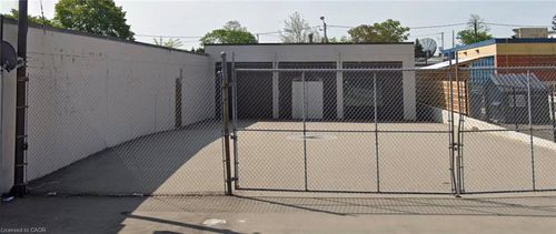 garage-28 Sydenham St, Simcoe, ON, N3Y4X8 | Card Image