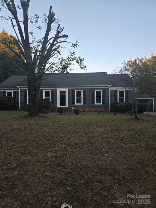 10423 Queensmead Cir, Charlotte, NC, 28273-3720 | Card Image