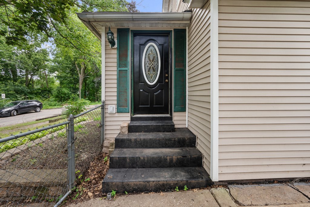 Residential in Rock Island 4