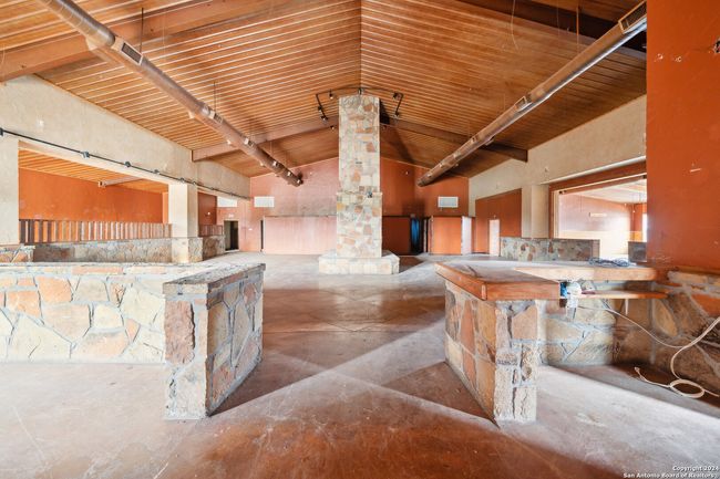410 S Interstate 35, Home with 0 bedrooms, 0 bathrooms and null parking in Pearsall TX | Image 39