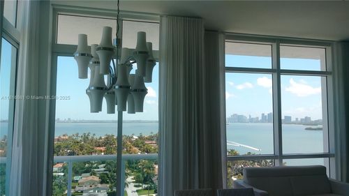 ph25-7900 Harbor Island Dr, North Bay Village, FL, 33141-4281 | Card Image