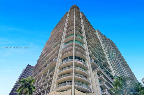 1919-690 Sw 1st Ct, MIAMI, FL, 33130-2925 | Card Image