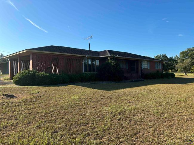 1943 Vienna Hwy, House other with 3 bedrooms, 2 bathrooms and null parking in Pineview GA | Image 6